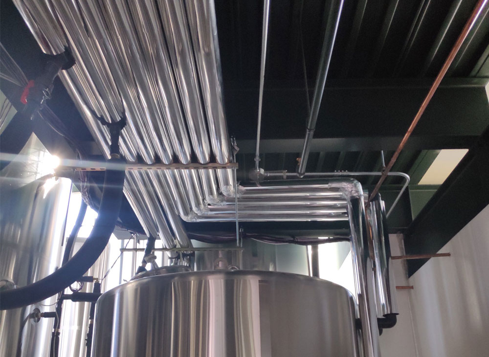 professional beer making equipment, brewing equipment, brewhouse, commercial brewing, brew vessels,mash tun